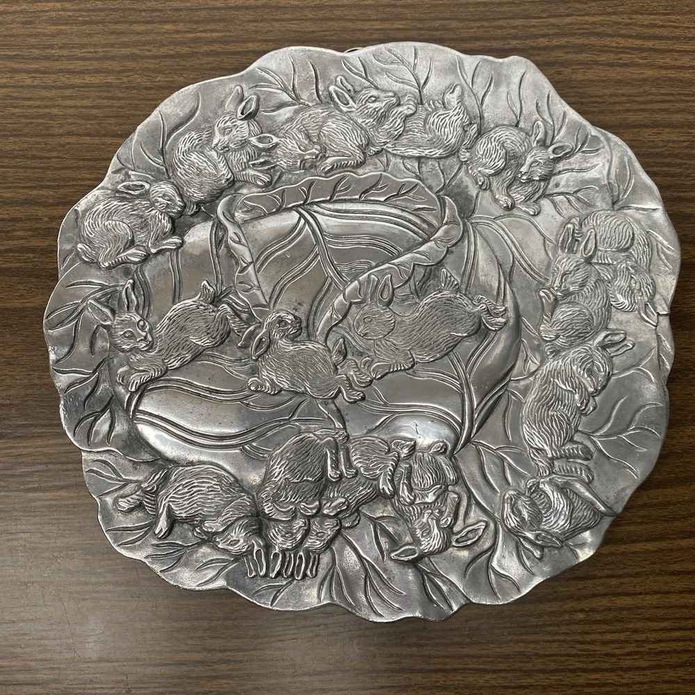 VTG Arthur Court 1990 Bunnies Aluminum Trivet Hanging Wall Plate 8 x 8.75 Rabbit